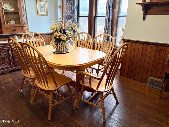 Building Photo - 260 Clark Rd