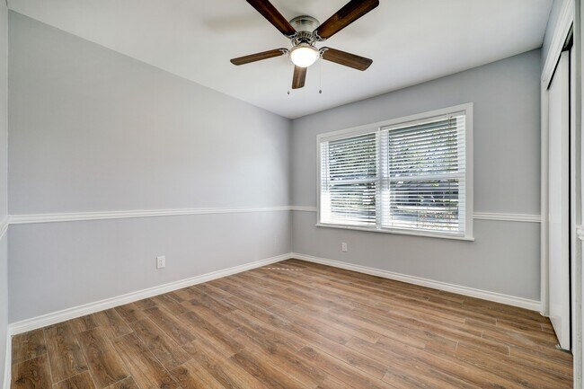 Building Photo - 501 Wilmington Dr