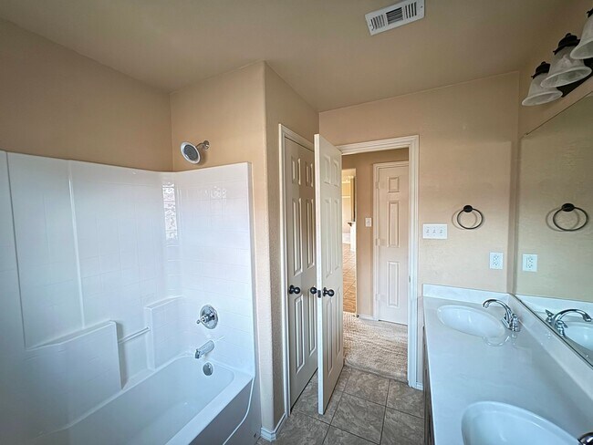 Building Photo - 3100 Rockwall Dr