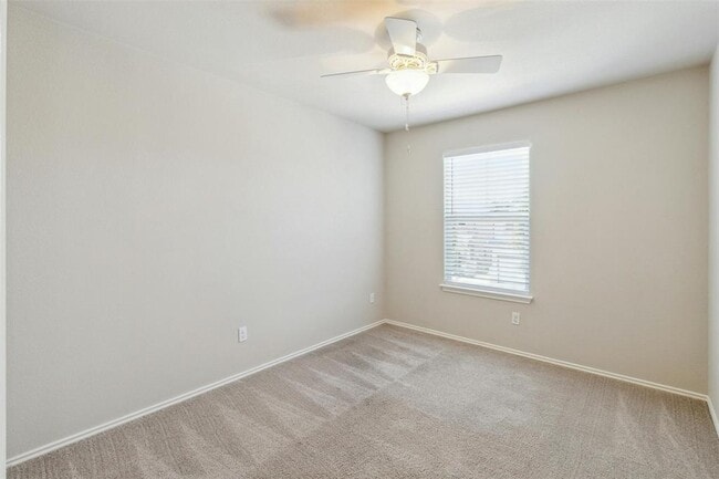 Building Photo - 1600 Sugarberry Ln