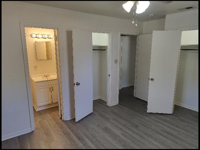 Building Photo - 204 Dobbs St