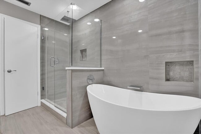 Building Photo - 3966 Lake Mira Dr