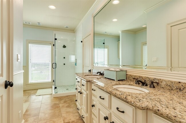 Building Photo - 6 Criolla Ct