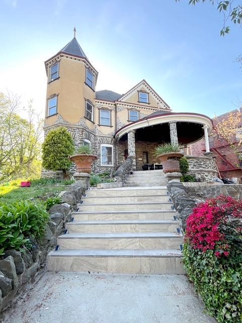 Building Photo - 161 Park Hill Ave