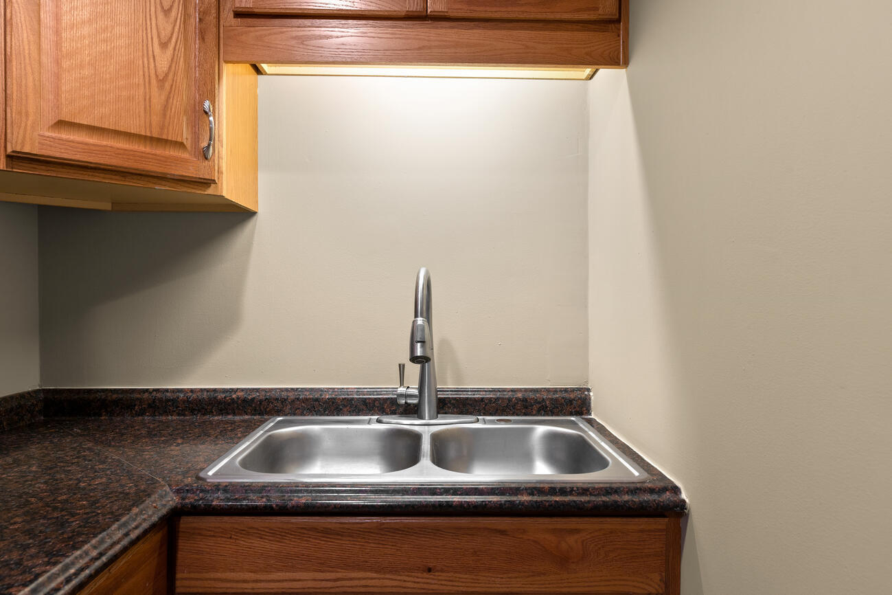 Building Photo - 1008 Hobbs Dr