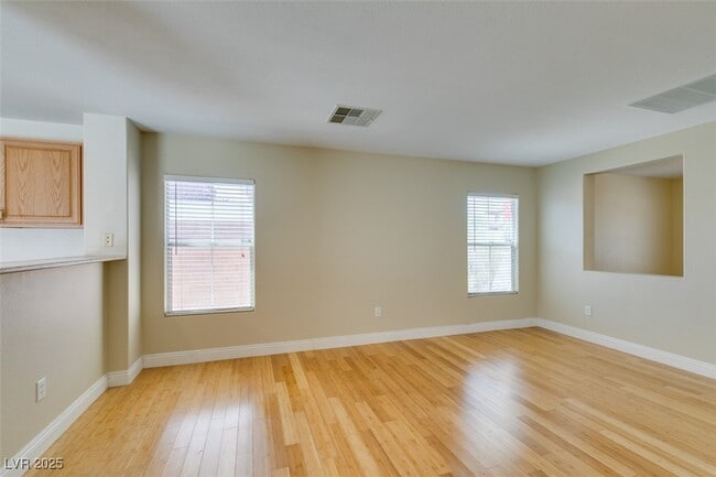 Building Photo - 11110 Fort Bowie St