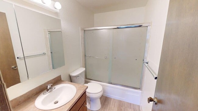 Interior Photo - Clifetta Apartments