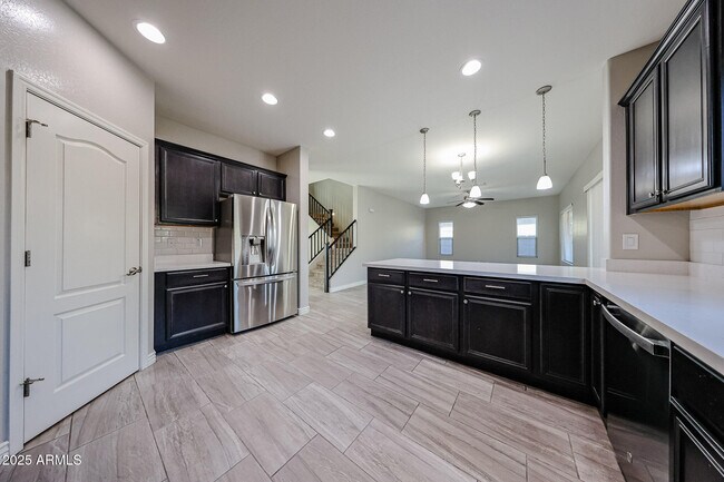 Building Photo - 2736 E Mews Rd