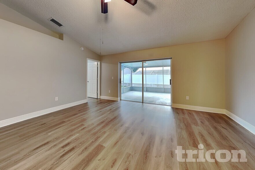 Building Photo - 13309 Beechberry Dr