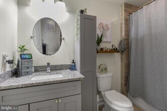 Building Photo - 2411 Kensington Ave