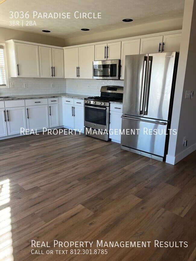 Building Photo - 3036 Paradise Circle