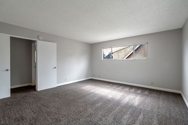 Building Photo - CERRITOS -BEAUTIFUL 5BR HOME FOR LEASE $4600