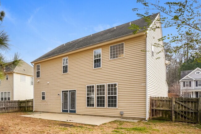 Building Photo - 117 Pearson Place