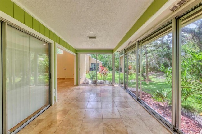 Building Photo - 4949 Village Garden Dr
