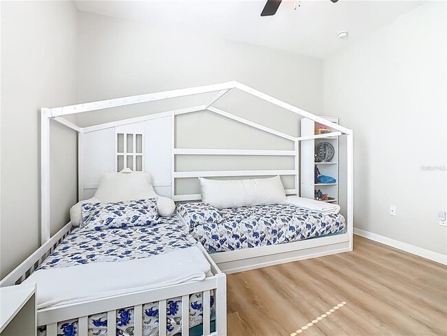 Building Photo - 790 Carmel Ln