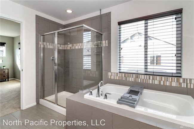 Building Photo - 4 br, 2.5 bath House - 27475 211th Ct SE