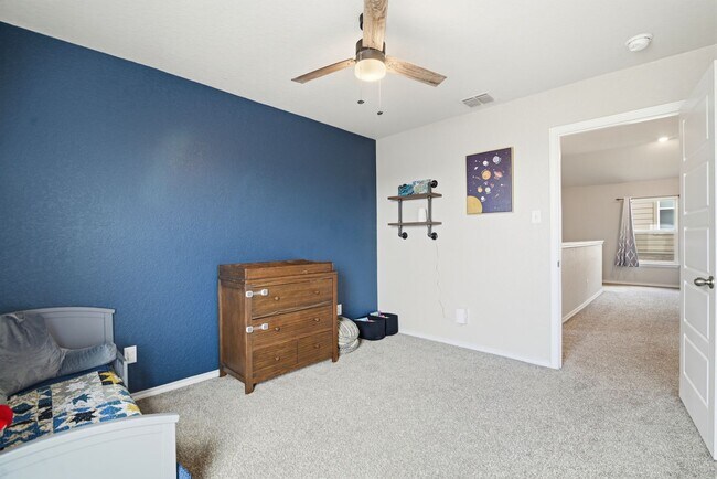Building Photo - 4 Bedroom Home for Rent in San Antonio with Solar Panels – Cinco Lakes Move-In Ready!