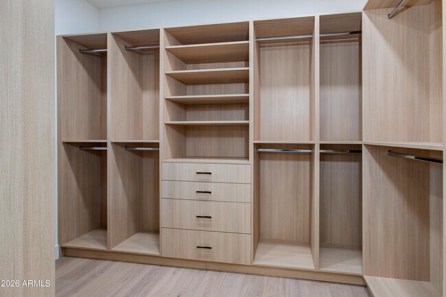 Building Photo - 3834 N 34th St