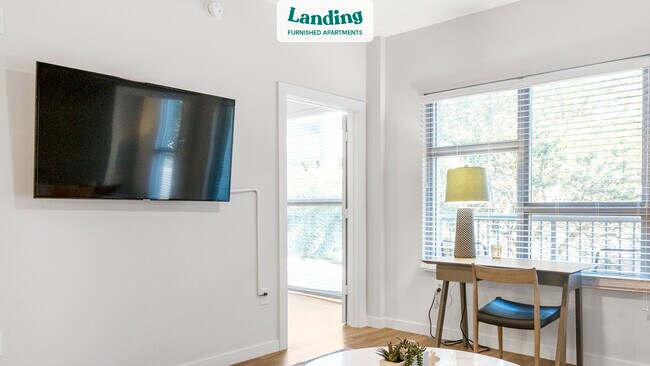 Building Photo - 151 7th St S