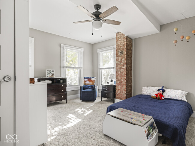 Building Photo - 622 N Hamilton Ave