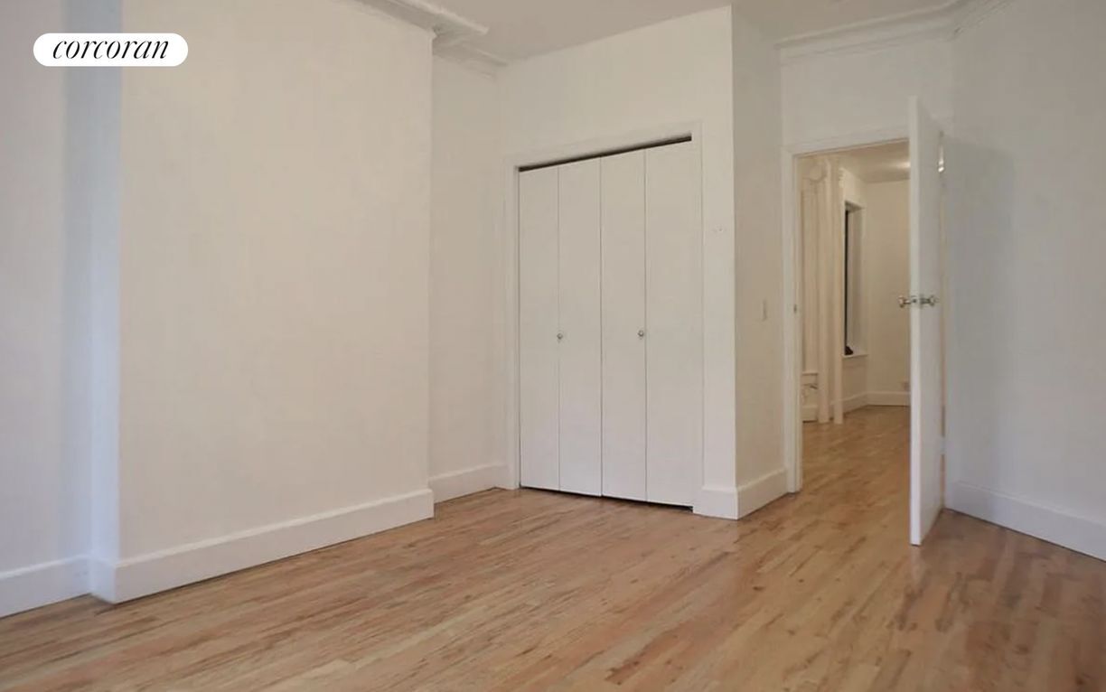 Building Photo - 331 E 89th St
