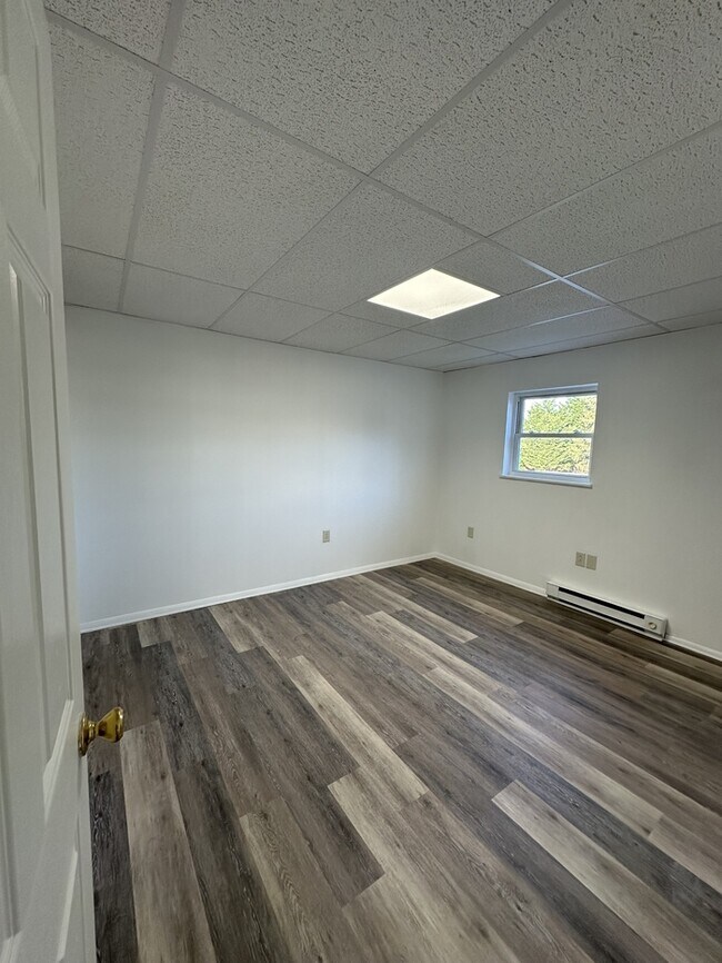 Building Photo - 113 E Middle St