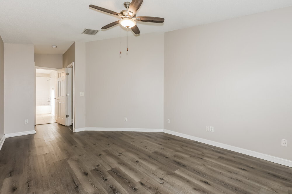 Building Photo - 12128 Buffington Ln