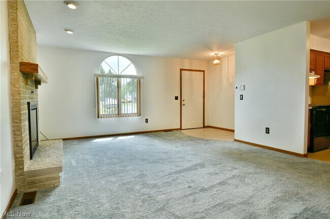Building Photo - 2237 Cadwallader Sonk Rd