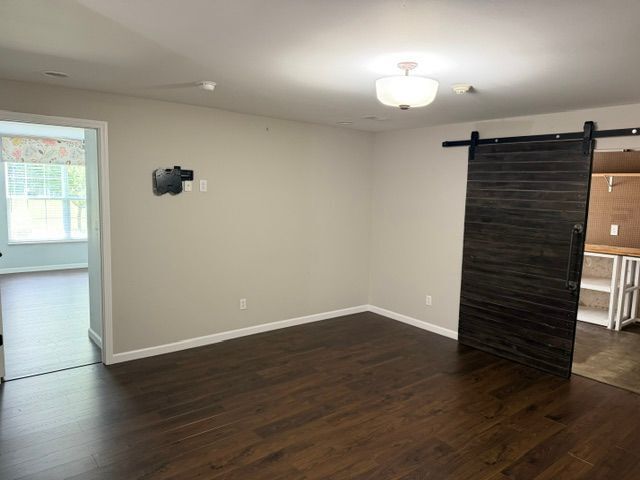 Building Photo - 1205 Simeon Dr