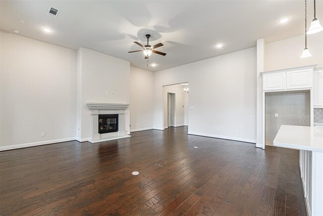 Building Photo - 28225 Beckwood Dr