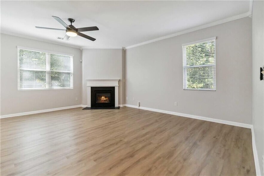 Building Photo - 100 Heritage Club Cir