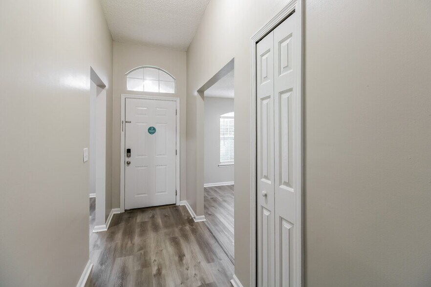 Building Photo - 1459 Dog Fennel Ct