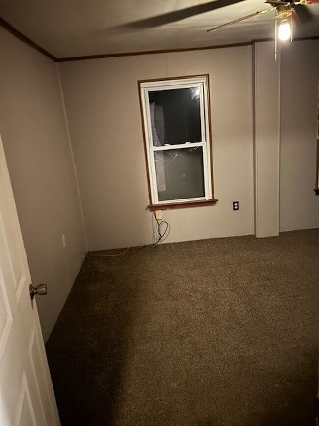 Building Photo - 6 E High St