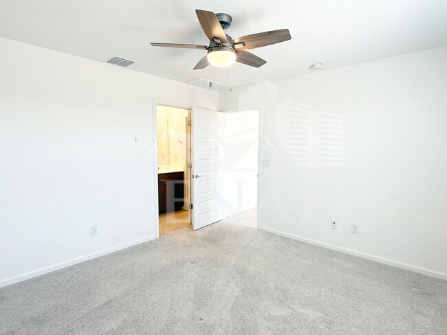 Building Photo - 32300 N Hermon Rd