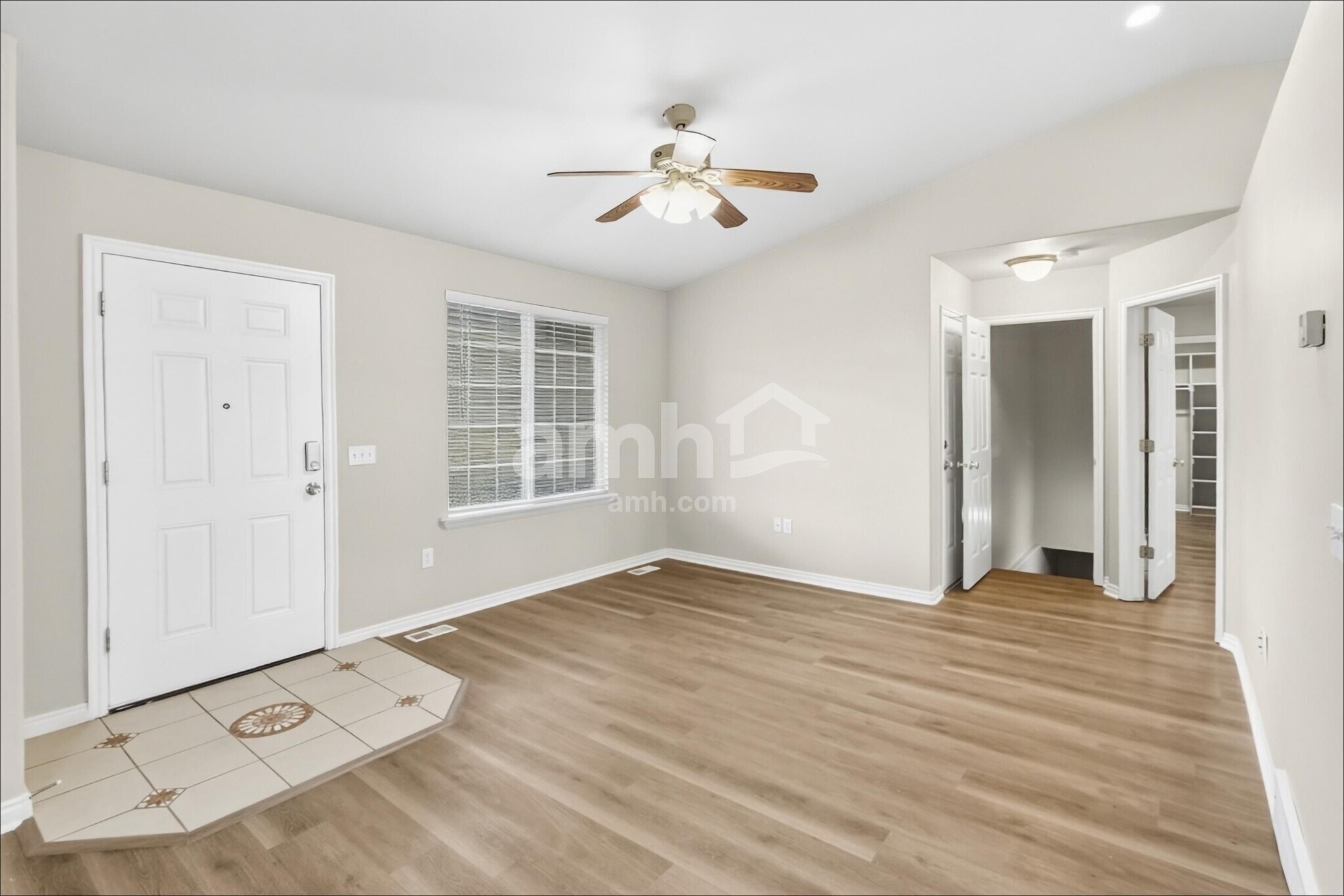 Building Photo - 5763 W Sunbright Ln