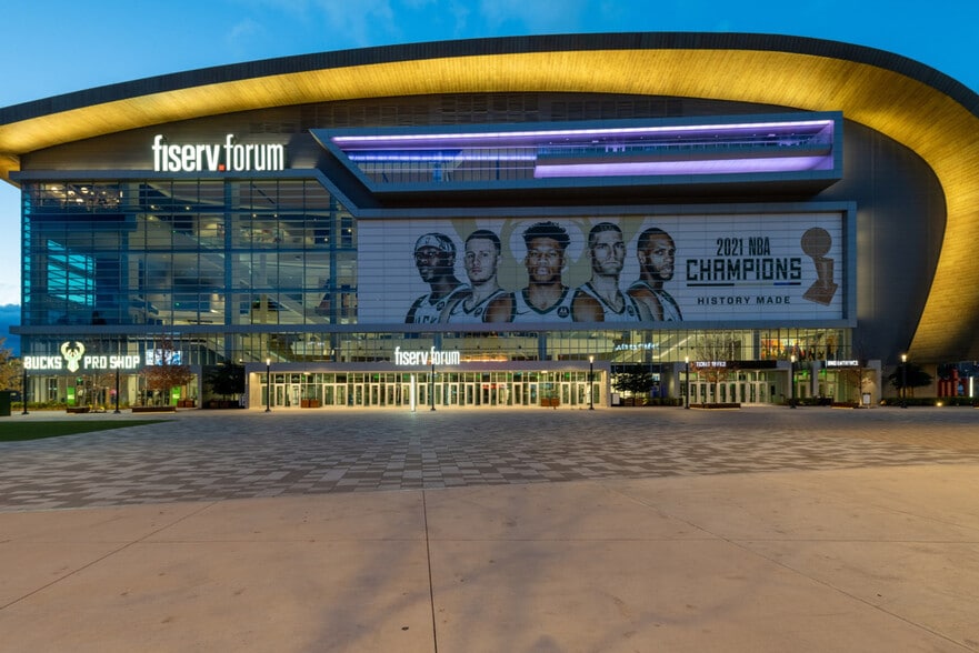 Building Photo - 225 E Michigan St