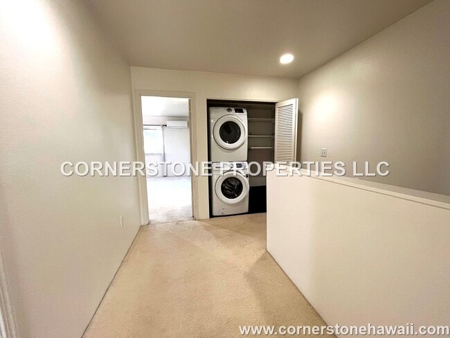 Building Photo - 92-1123-1123 Panana St