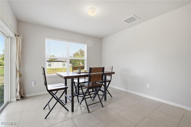 Building Photo - 1917 SW 4th St