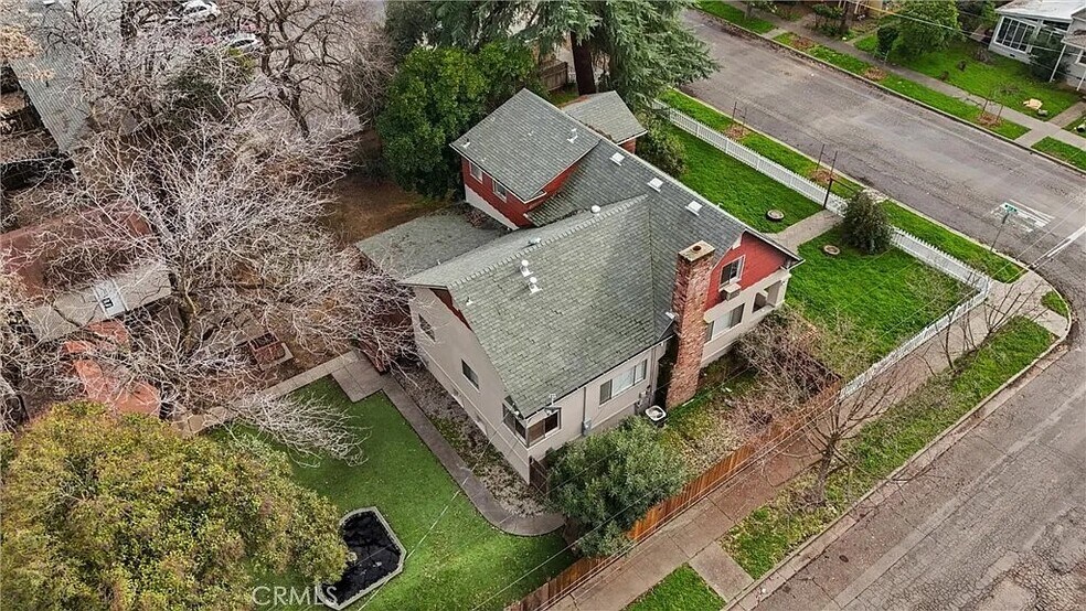 Building Photo - 403 Ash St