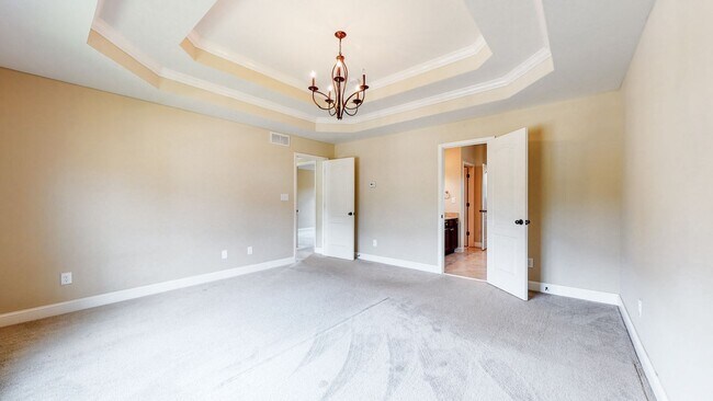 Building Photo - HOUSE FOR RENT