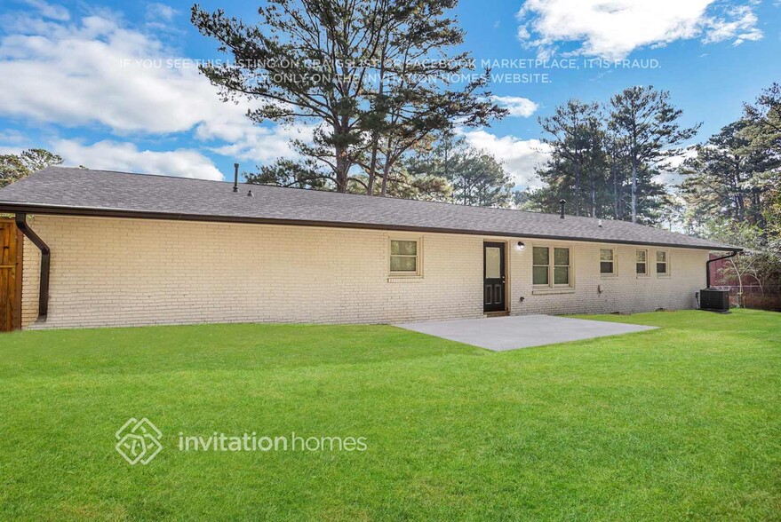 Building Photo - 5435 St Lo Ln
