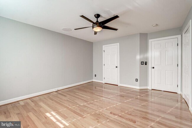 Building Photo - 5820 Pearson Ln