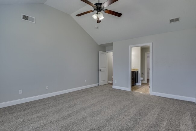 Building Photo - 1721 Dunmore Ave