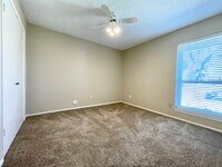 Building Photo - 19419 Moonhollow Dr