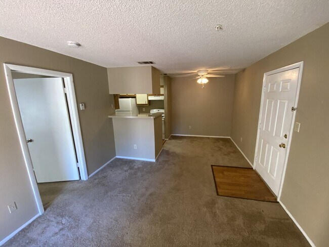 Building Photo - Modern 1-Bedroom Apartment with Amenities in Altamonte Springs