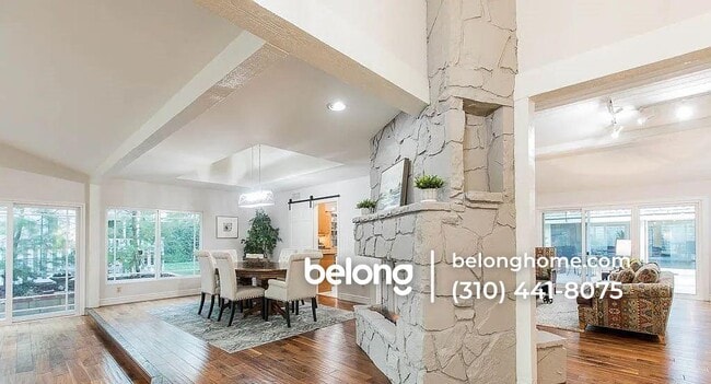 Building Photo - 22243 Craggyview St