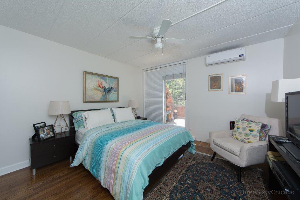 Building Photo - 1153 S Plymouth Ct