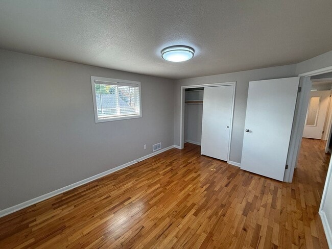 Building Photo - 1332 SW 8th Ave