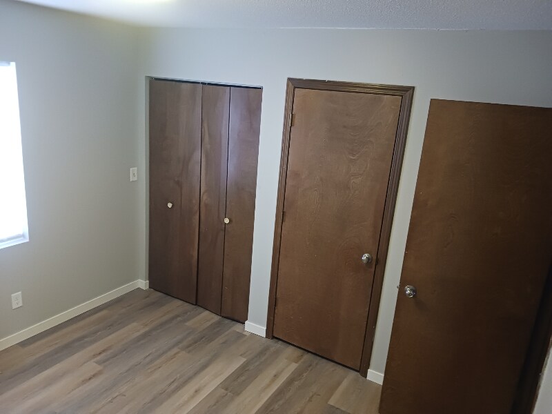 Building Photo - 811 Bruns Ln