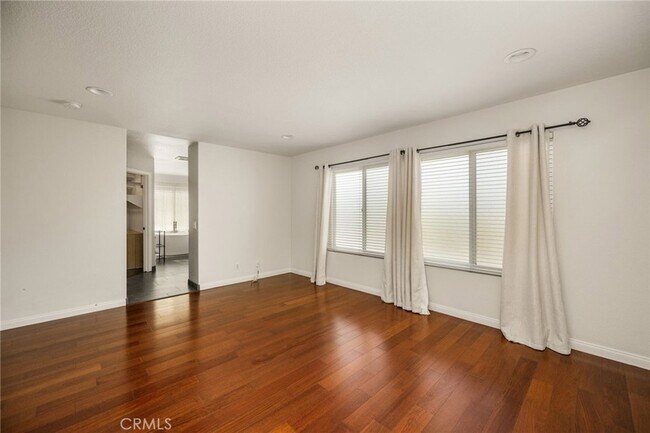 Building Photo - 4867 Tremezzo Dr